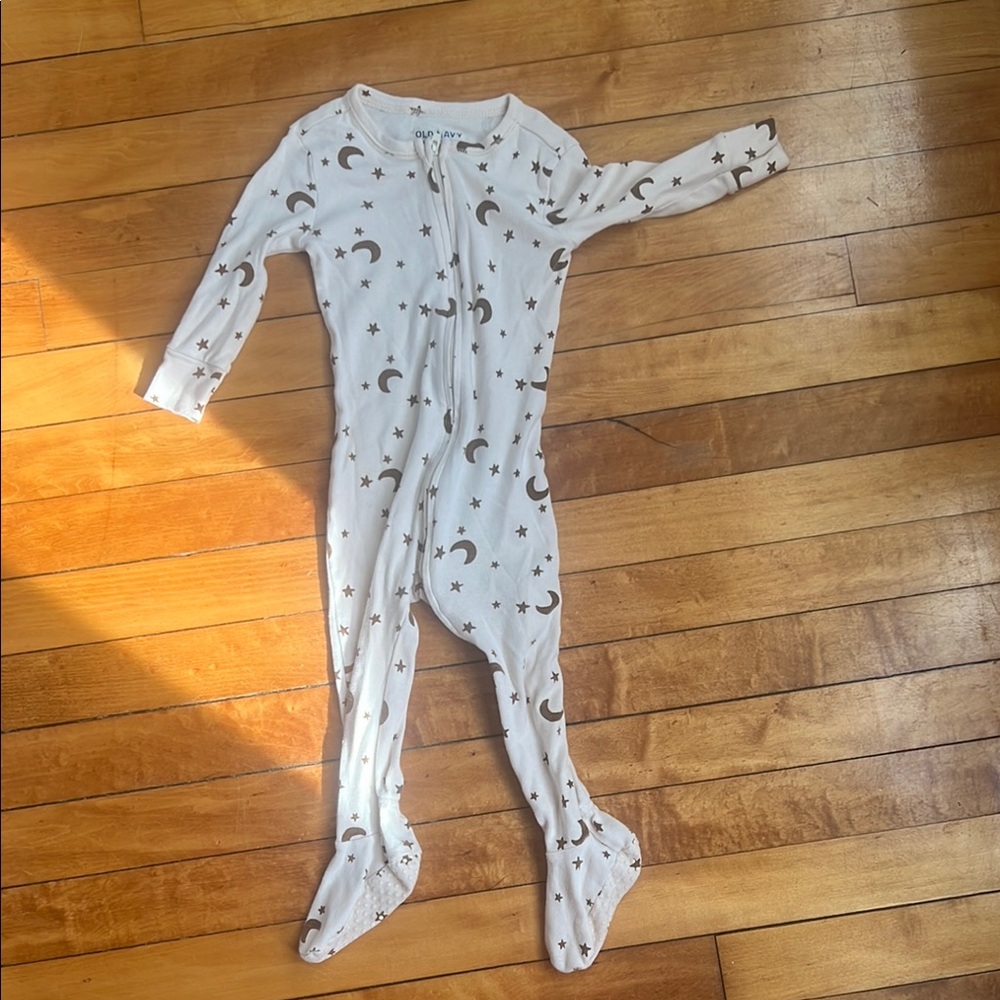 Old Navy White and Brown Footed One Piece with Full-Length Zipper